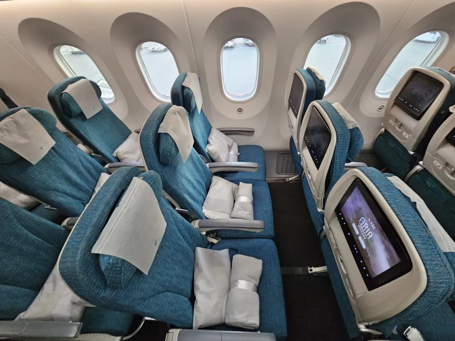 Sedadlá ekonomickej triedy, Boeing 787-9