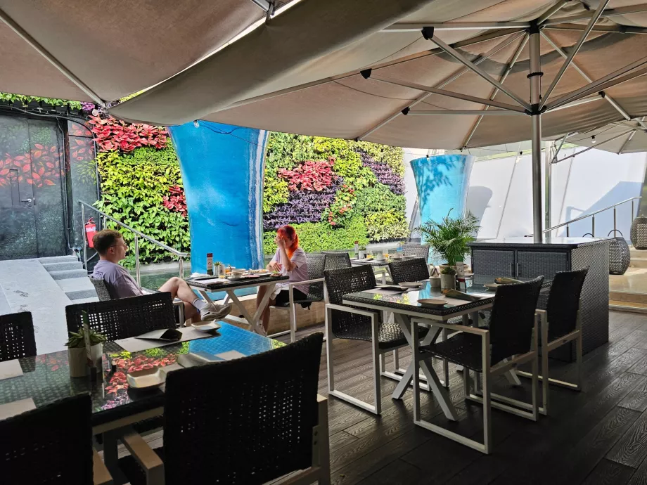 Raňajky v reštaurácii Rise