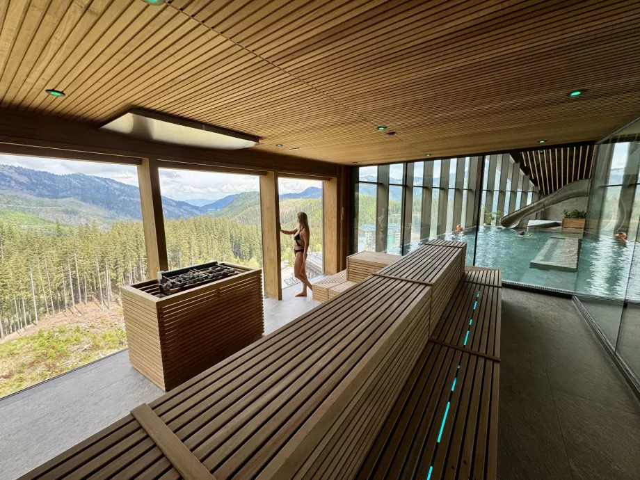 Rodinná sauna v bazéne