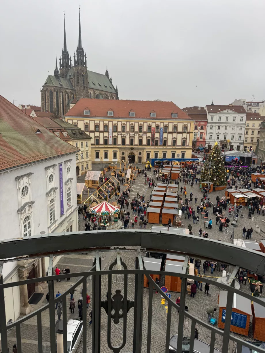 Výhľad z malého balkóna apartmánu Junior Suite