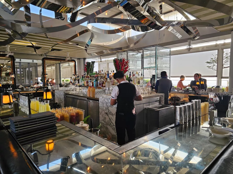 Raňajky v bare Spago