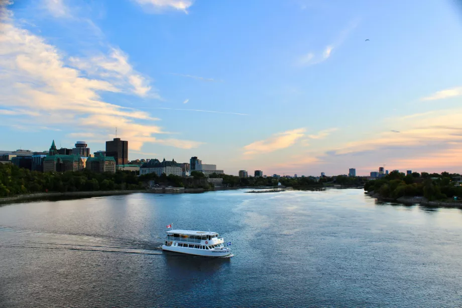 Plavby po rieke Ottawa