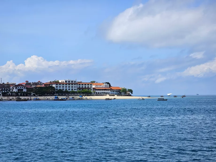 Pohľad počas plavby zo Zanzibaru do Dar es Salaamu
