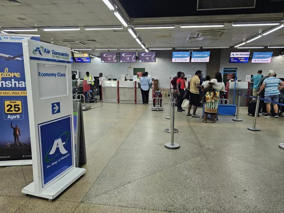 Odbavenie na letisku Dar es Salaam