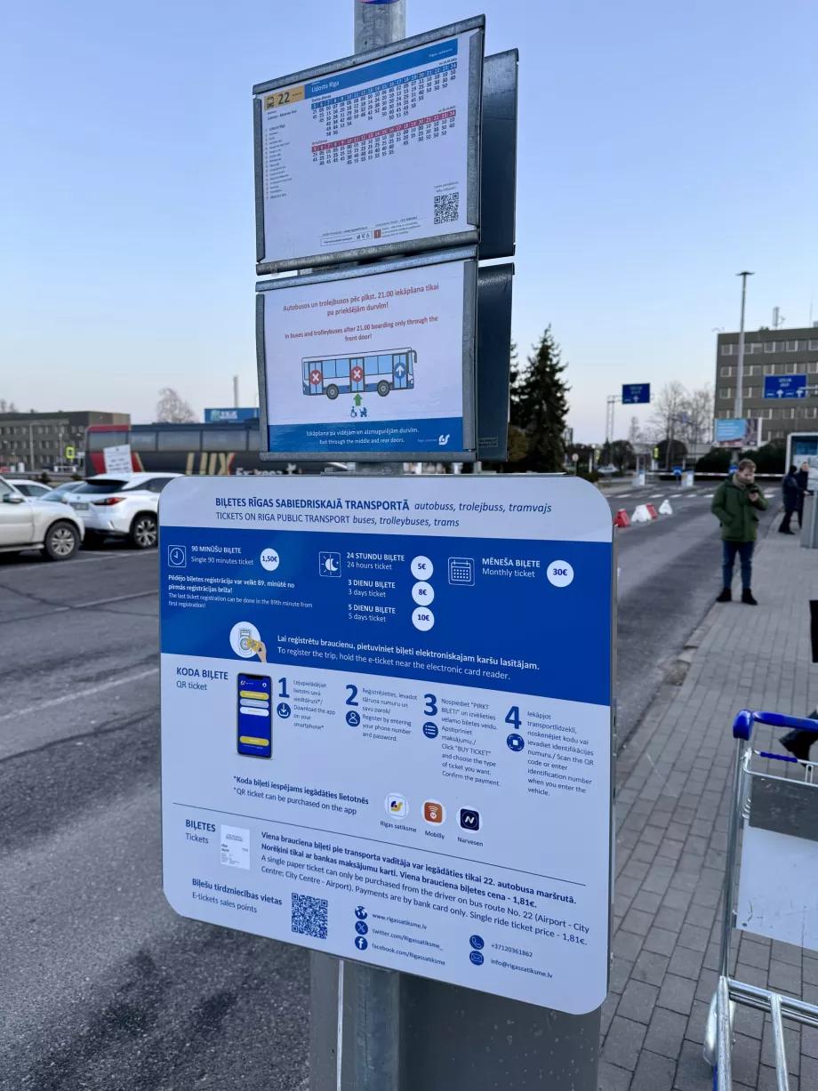 Cestovný poriadok a sprievodca aplikáciou na stanici Riga RIX
