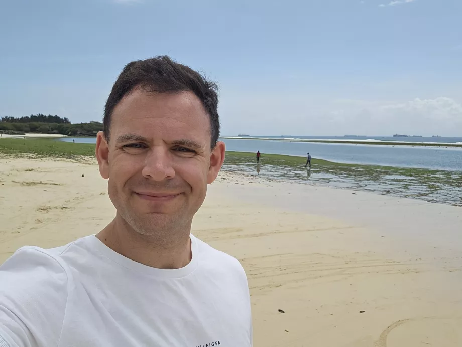 Ja na pláži Coco Beach