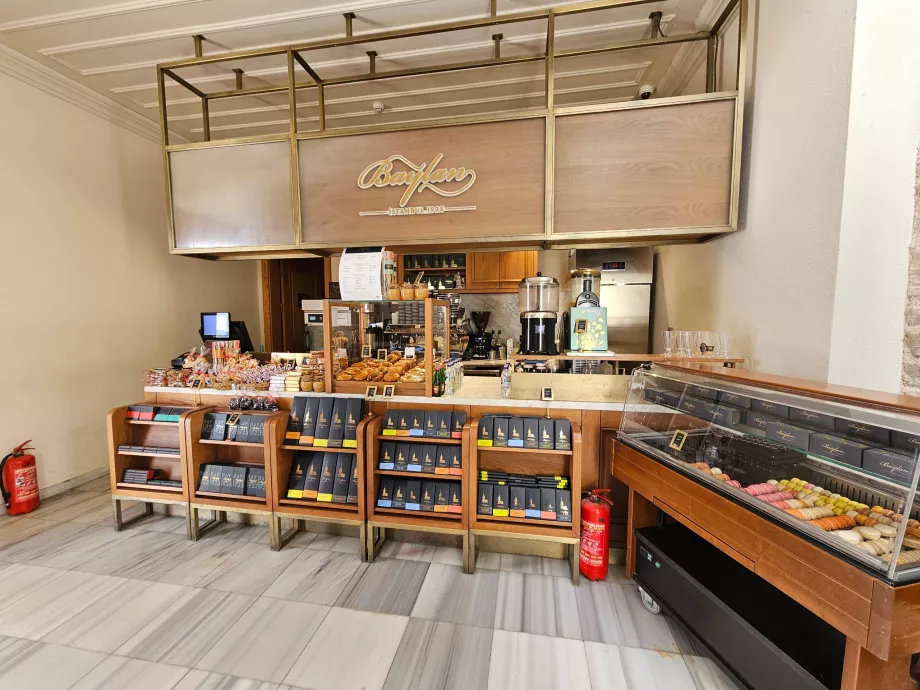 Kaviareň v Panenskej veži