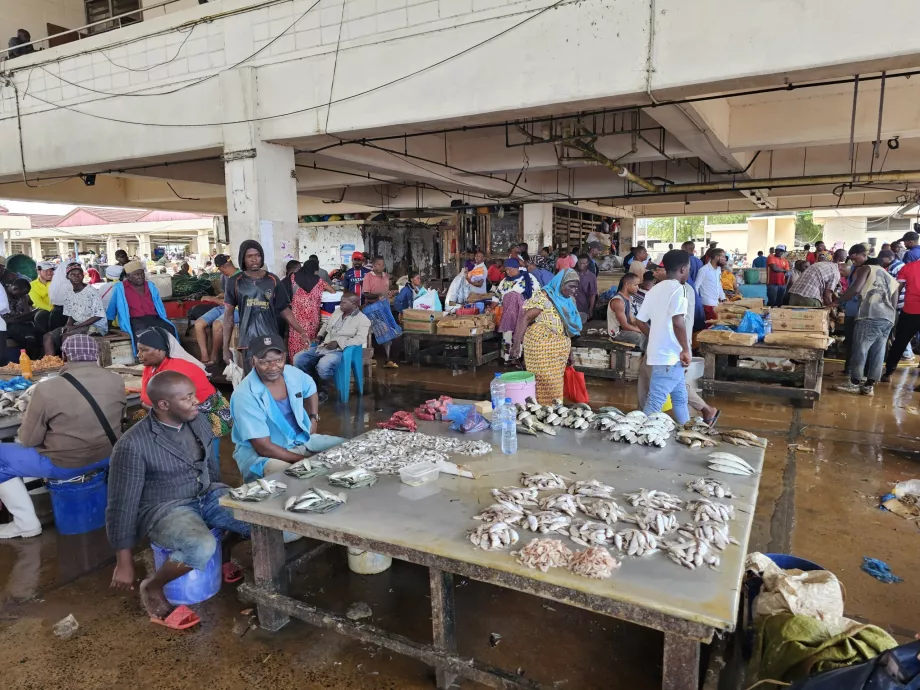 Trh s rybami Ferry Fish Market