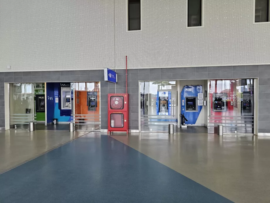 Bankomaty, terminál 3