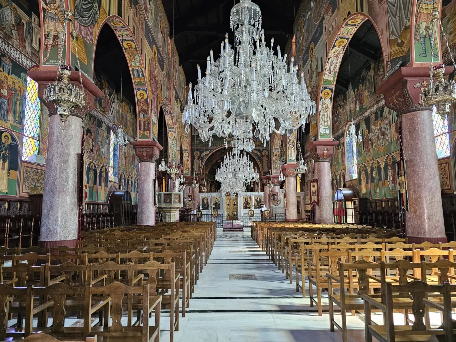 Kostol Evangelismos, interiér