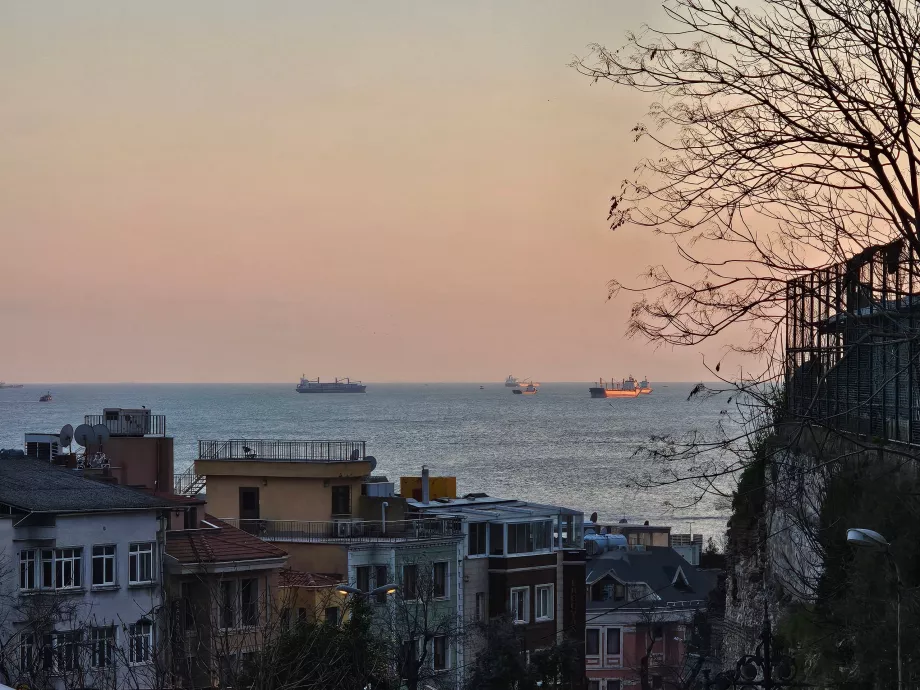 Pohľad z ulíc pod Modrou mešitou