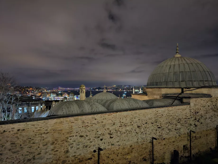 Sulejmanova mešita, pohľad na Istanbul