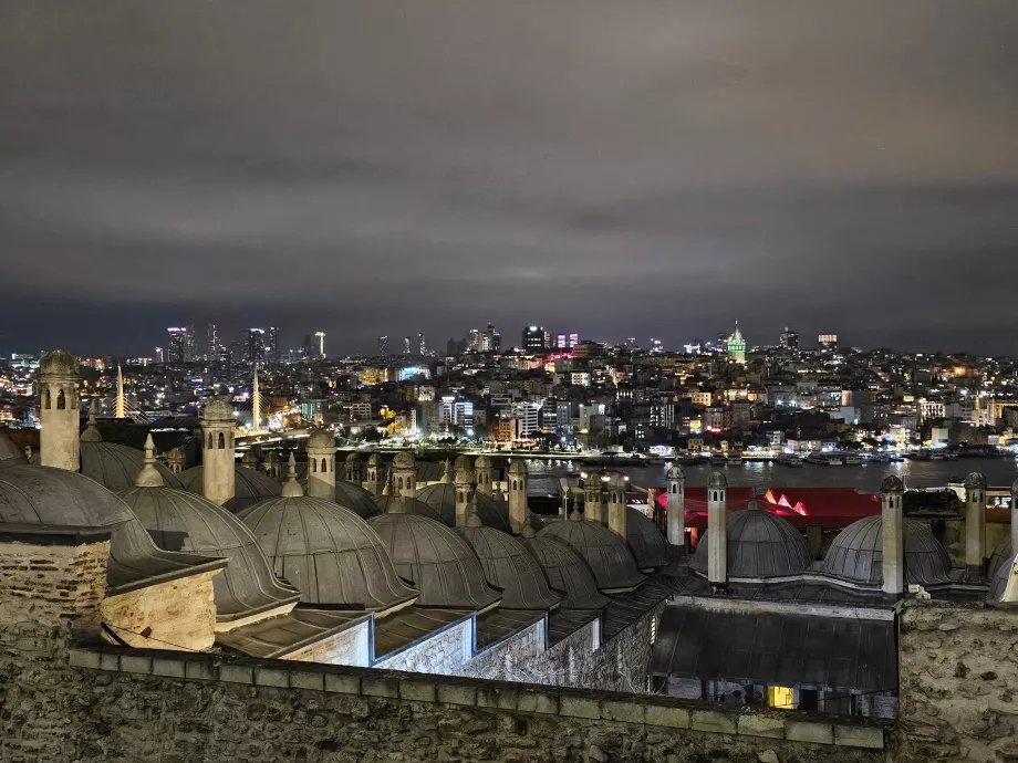 Sulejmanova mešita, pohľad na Istanbul