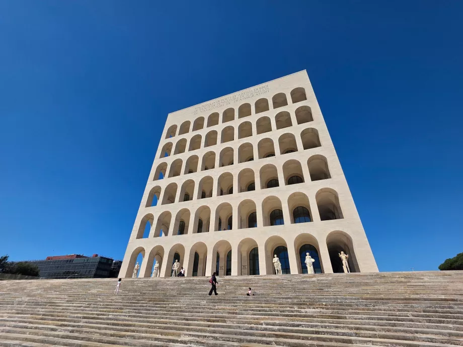 Palác talianskej civilizácie