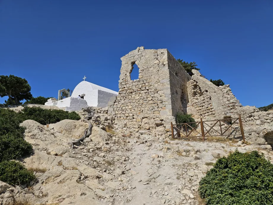 Hrad Monolithos