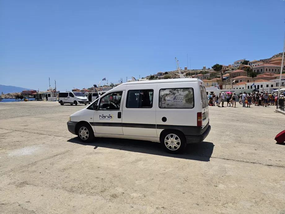 Minibus smer Kania Beach