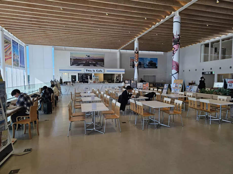 Kaviareň, verejná časť