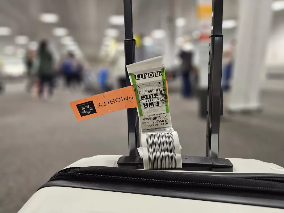 Prioritný batožinový štítok