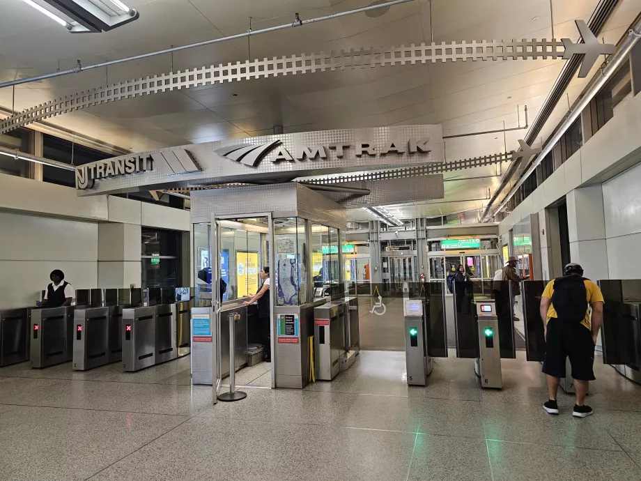 Turnikety na predaj vstupeniek