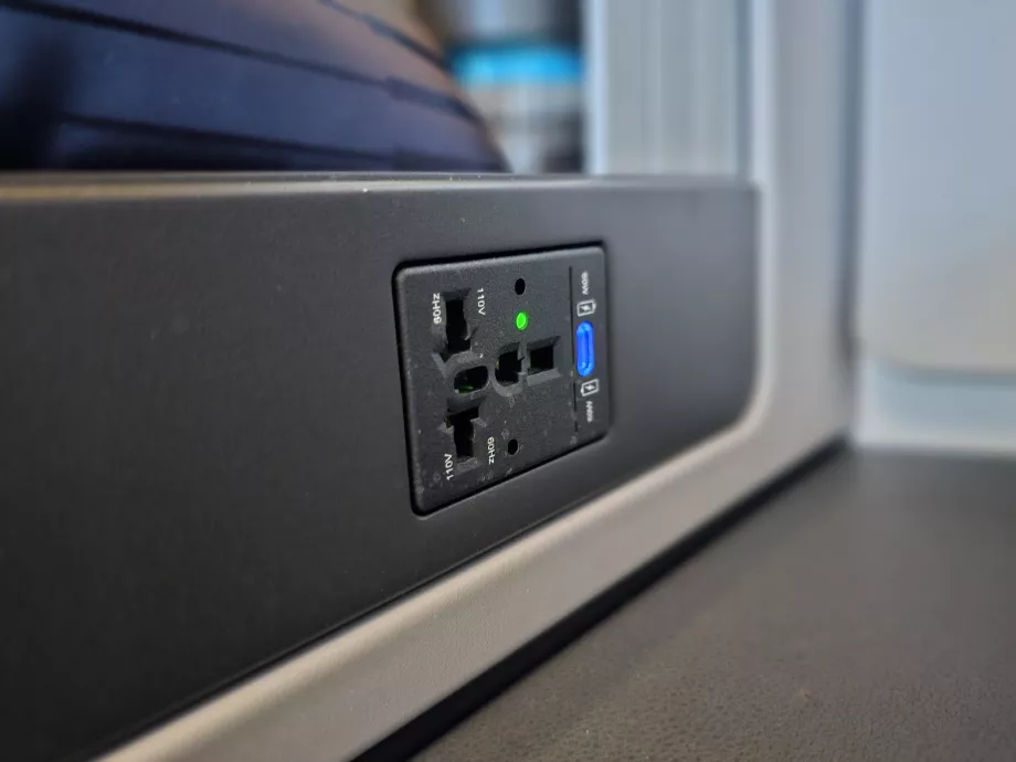 Univerzálna zásuvka