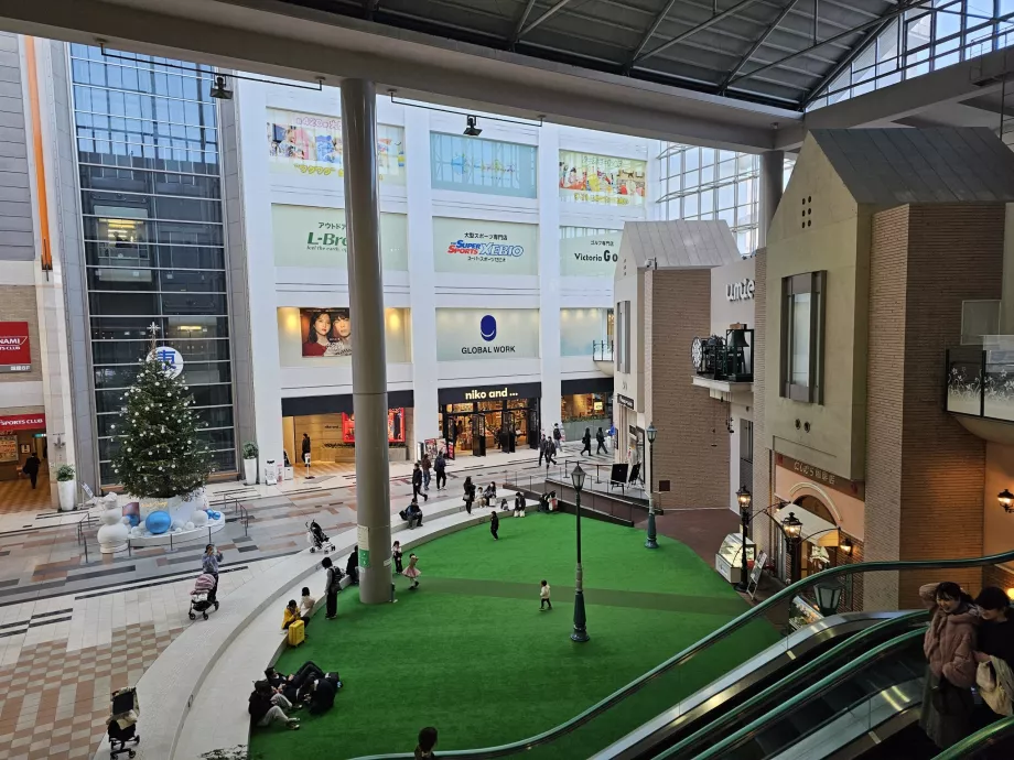 Pokojné nákupné centrum