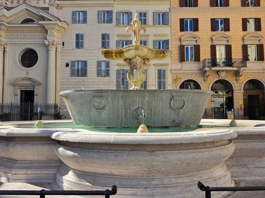 Campo de' Fiori, fontána