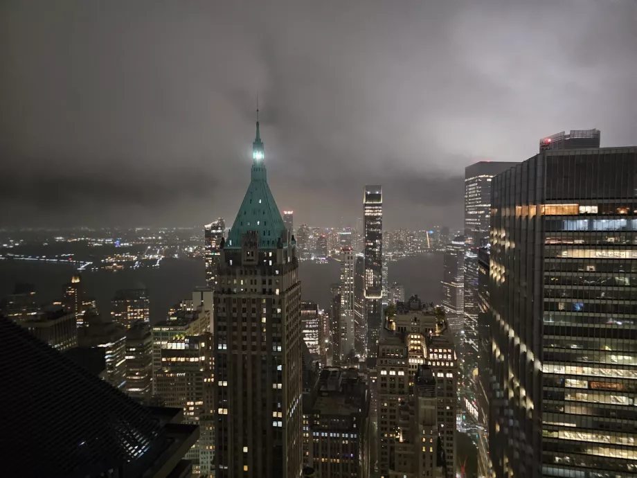 Pohľad z baru Overstory