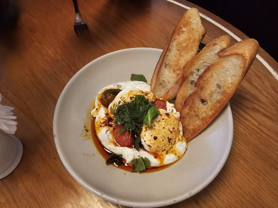 Raňajky, turecké vajcia