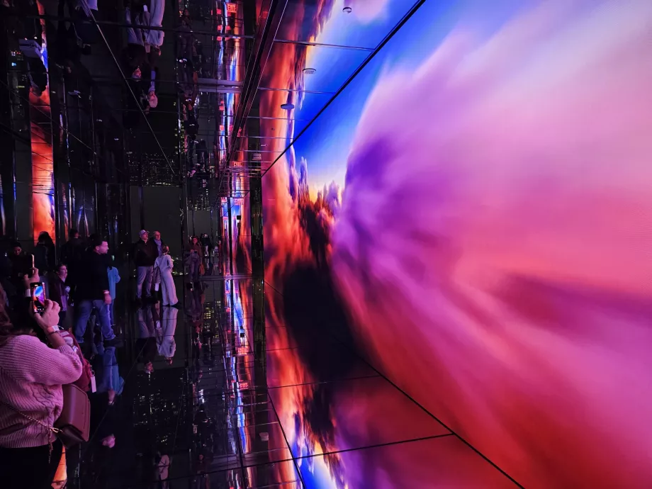 Summit One Vanderbilt, skríning