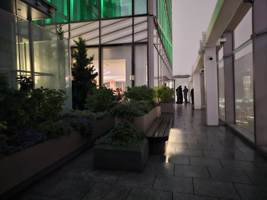 Summit One Vanderbilt, vonkajšia terasa