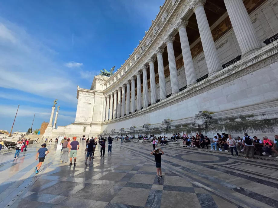 Altare della Patria, časť zadarmo