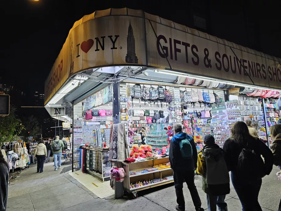 Čínska štvrť, obchody so suvenírmi