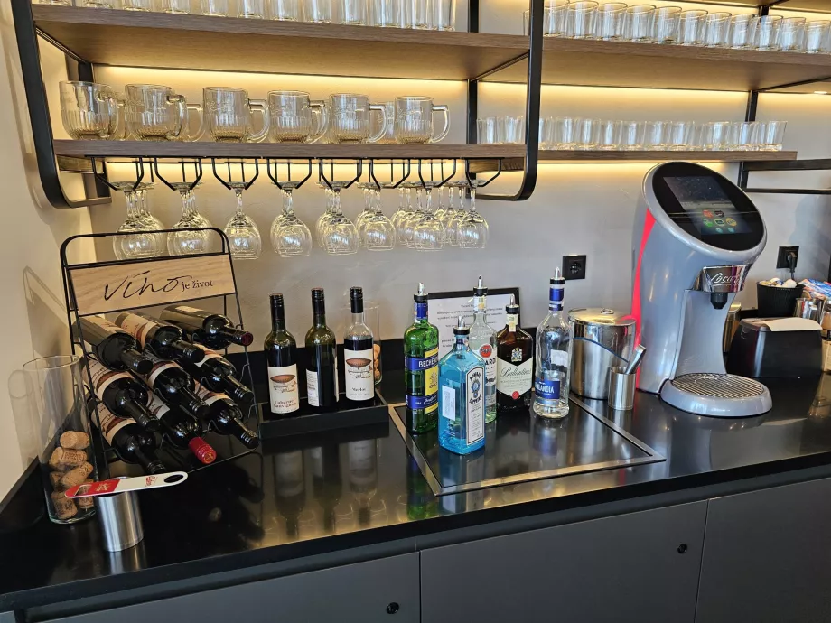 Alkohol, likéry a červené víno