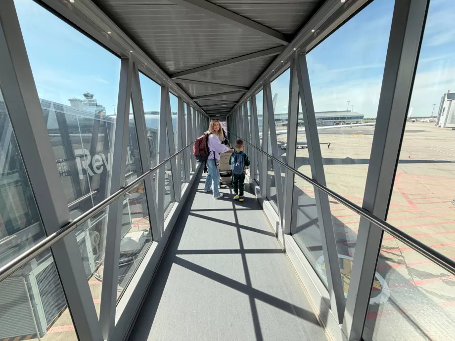 Nástupný mostík A350-900