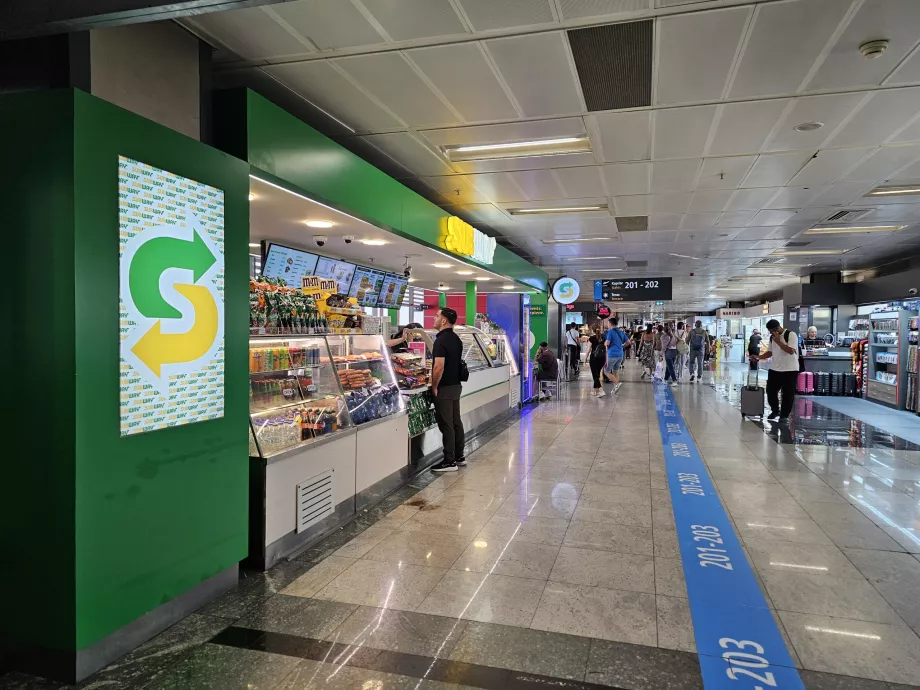 Rýchle občerstvenie Subway v tranzitnej štvrti